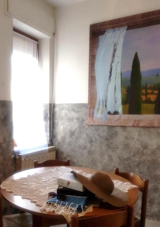 Апартаменты Casa Per L'Osticcio Vista Sulla Val D'Orcia Монтальчино Экстерьер фото